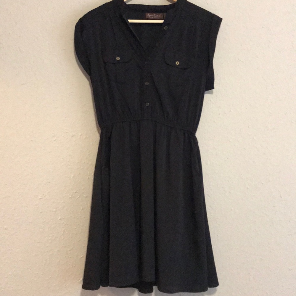 Black dress with pockets!